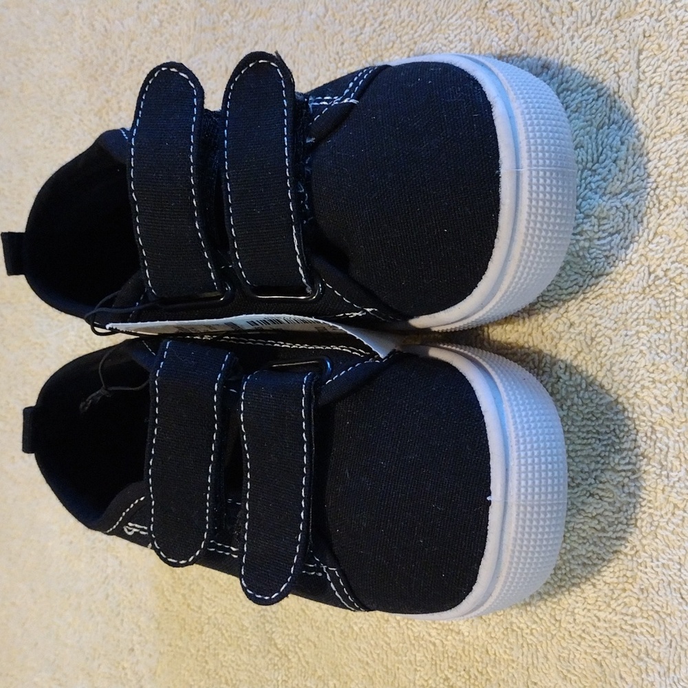 NWT CoXist toddler black Velcro shoes size 7